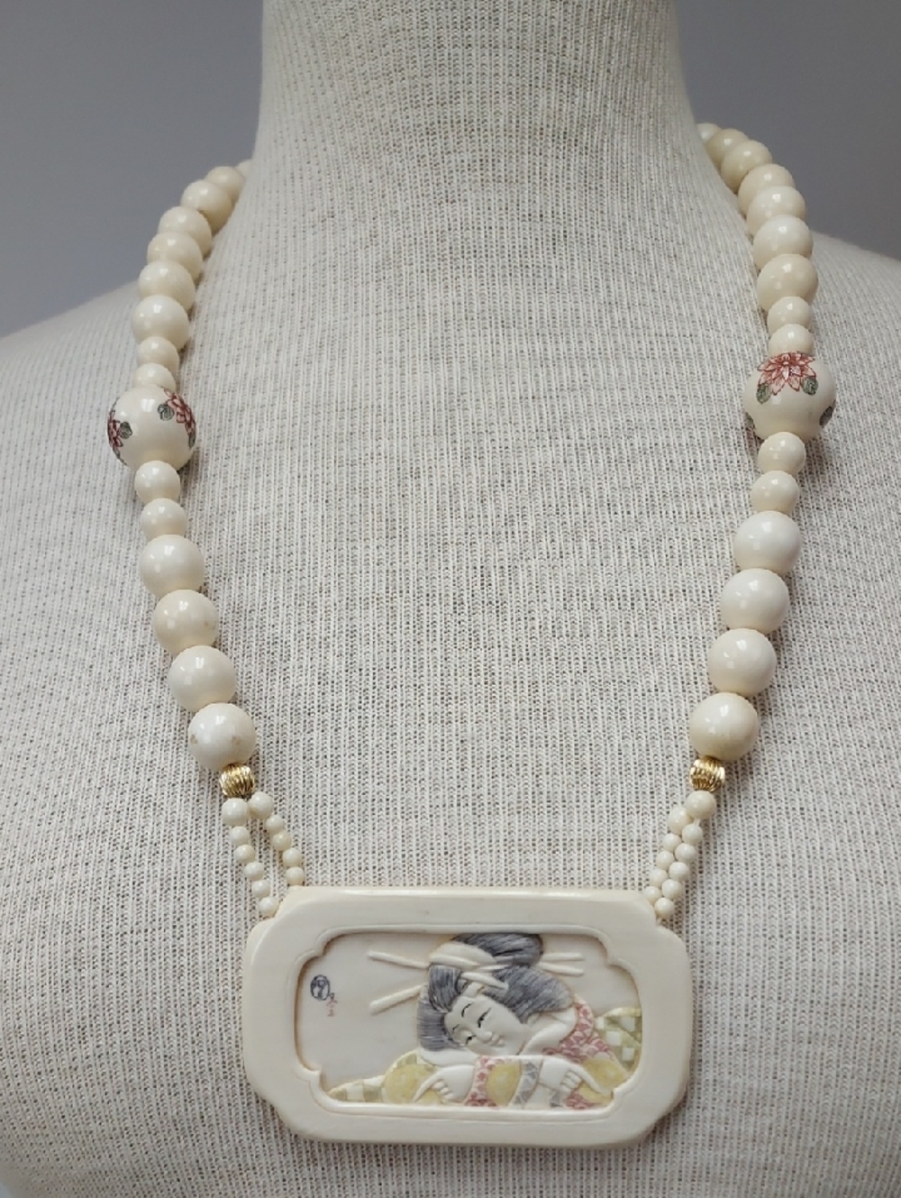 Vintage Faux Ivory Japanese Geisha Carved Pendant Beaded Necklace